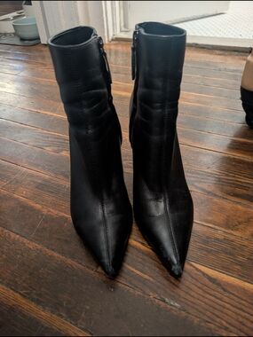 Nine West Black Pointed Toe Stiletto Ankle Boots